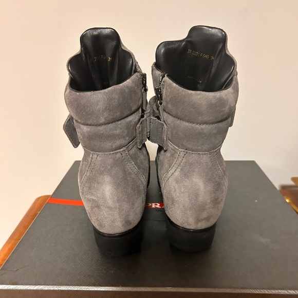 PradaSuede Wedge Sneakers Women’s Sz EU 35.5  Hi Top Strap Lace Gray - Picture 6 of 9